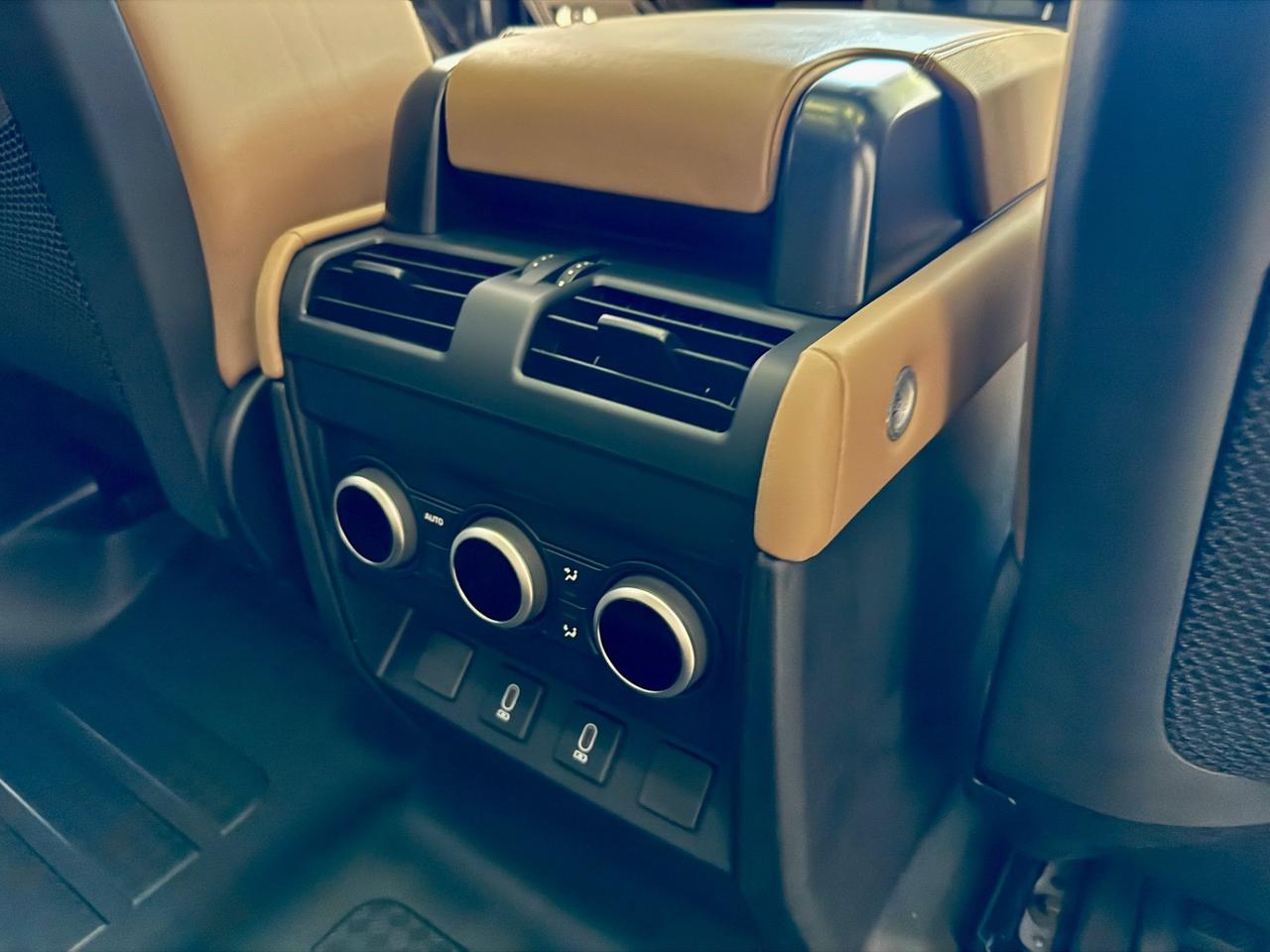 Land Rover Defender 110 3.0D I6 350CV- UNICA ITALIA