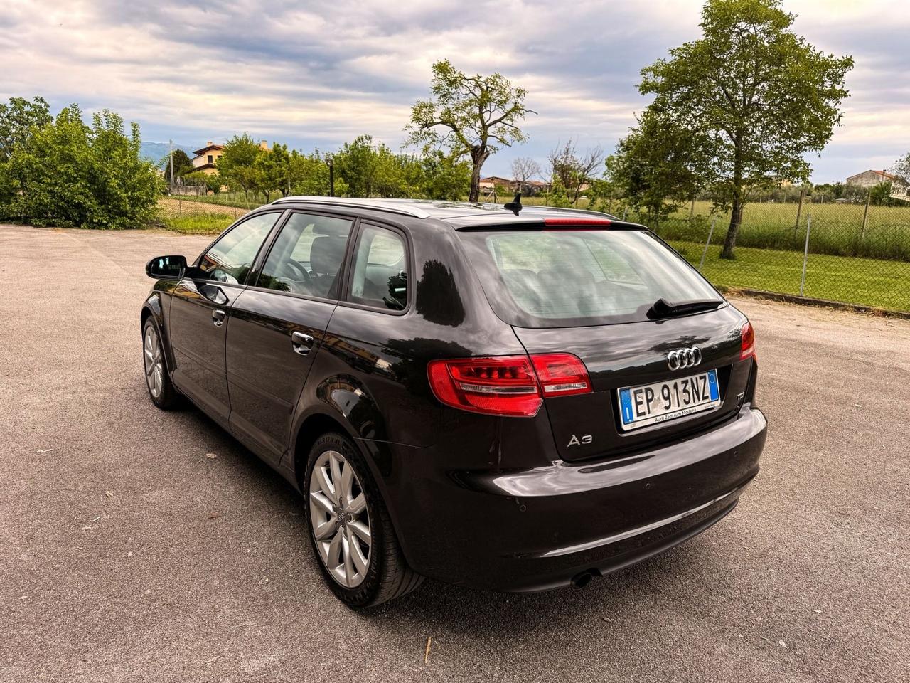 Audi A3 SPB 1.6 TDI 105 CV CR Ambition