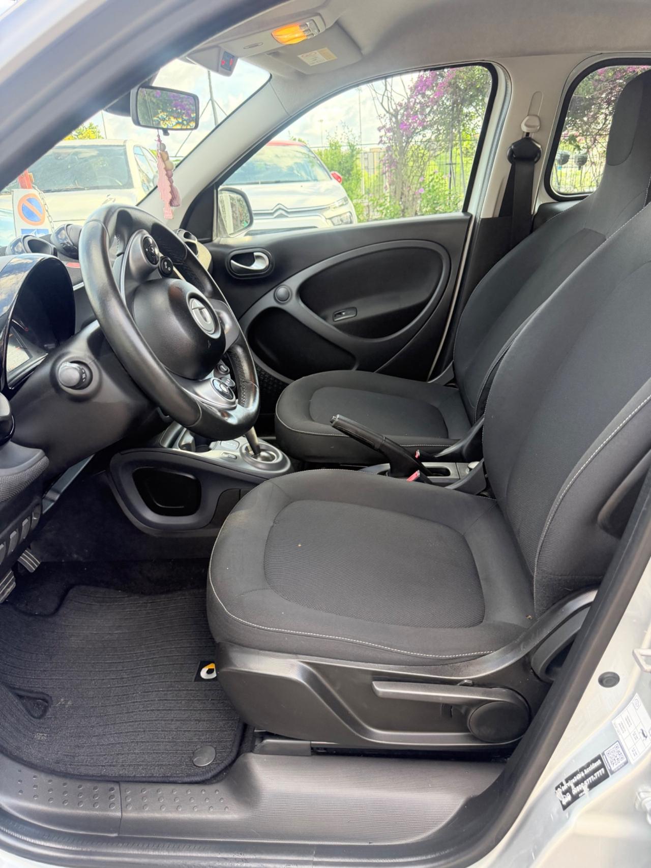 Smart ForFour 70 1.0 Passion Cambio automatico Navi Camera
