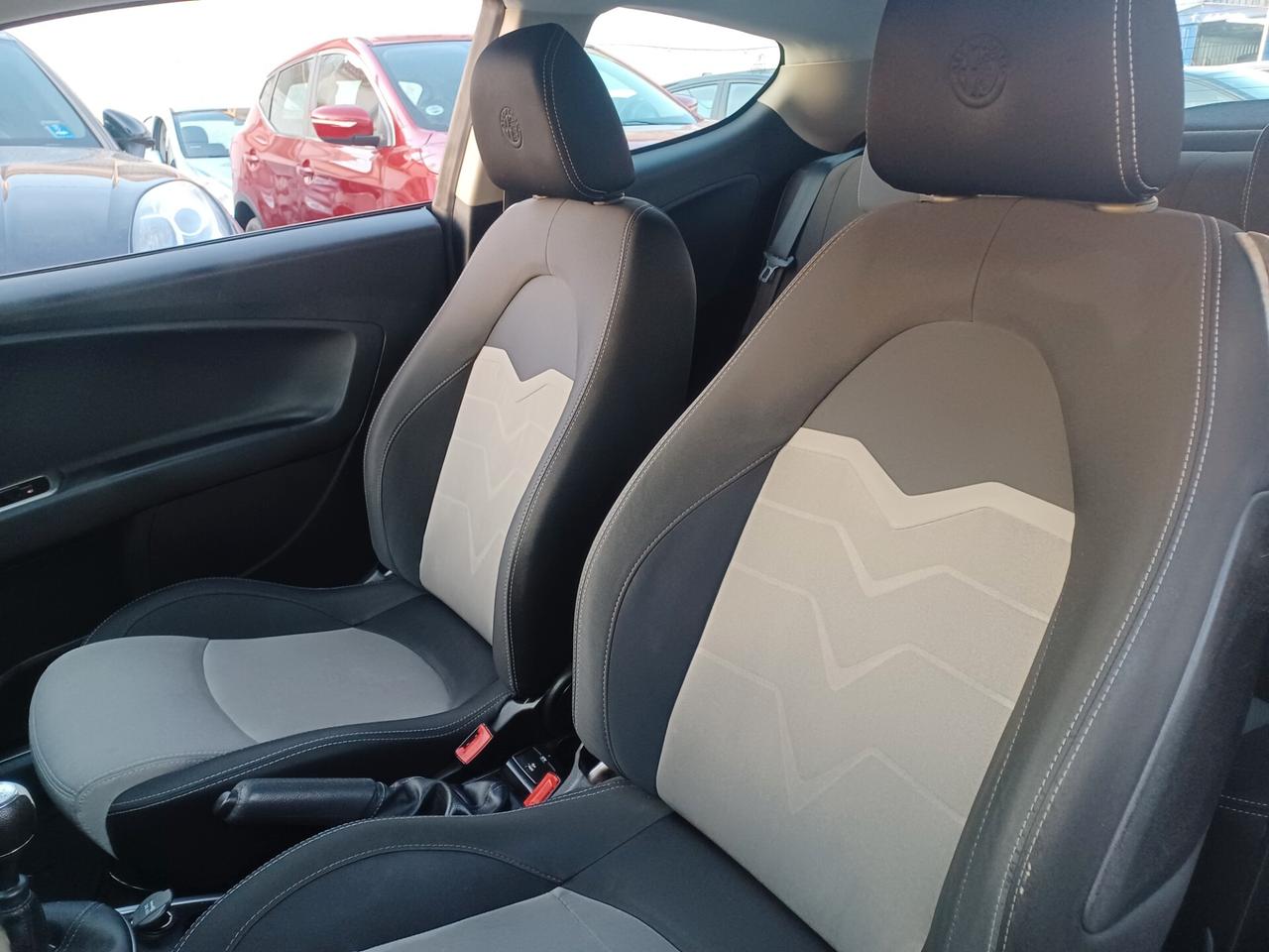 Alfa Romeo MiTo 1.3 JTDm DISTINCTIVE 2014