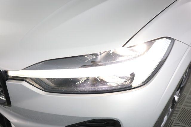 VOLVO XC60 XC60 B4 (d) Geartronic R-design