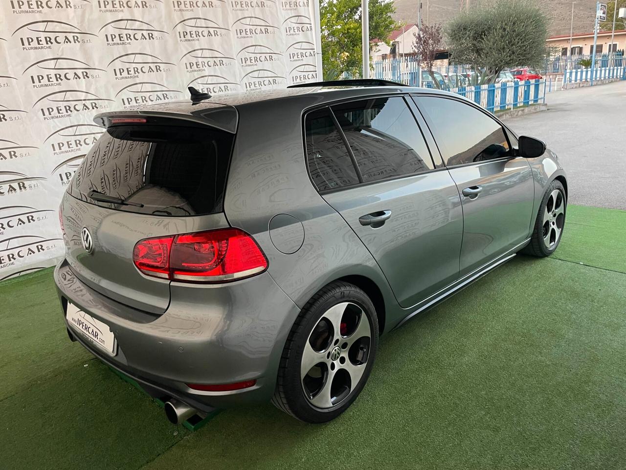 Volkswagen Golf GTI 2.0 TSI 5p.