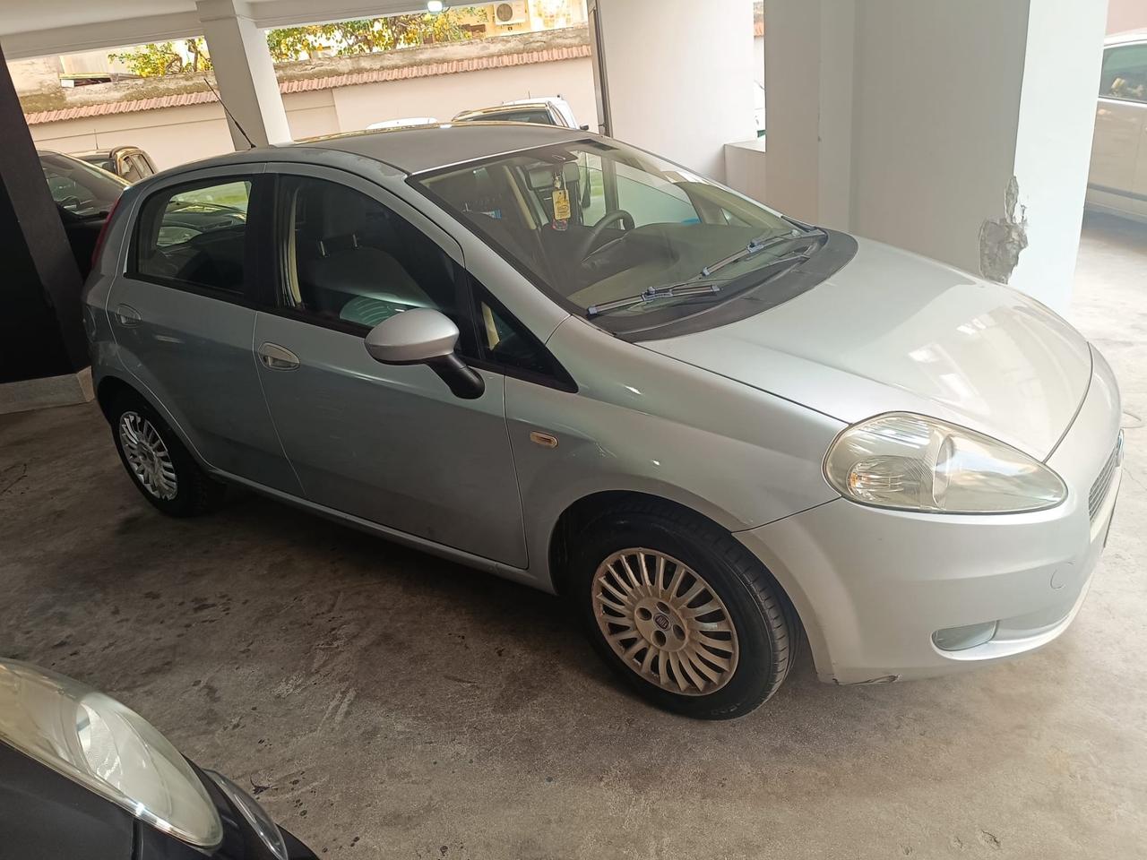 Fiat Grande Punto 1.3 MJT 75 CV 5 porte Dynamic