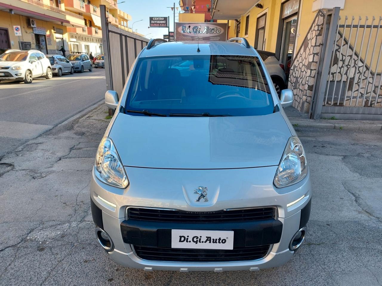 Peugeot Partner Tepee 1.6 HDi 92CV Outdoor "Full Optional "