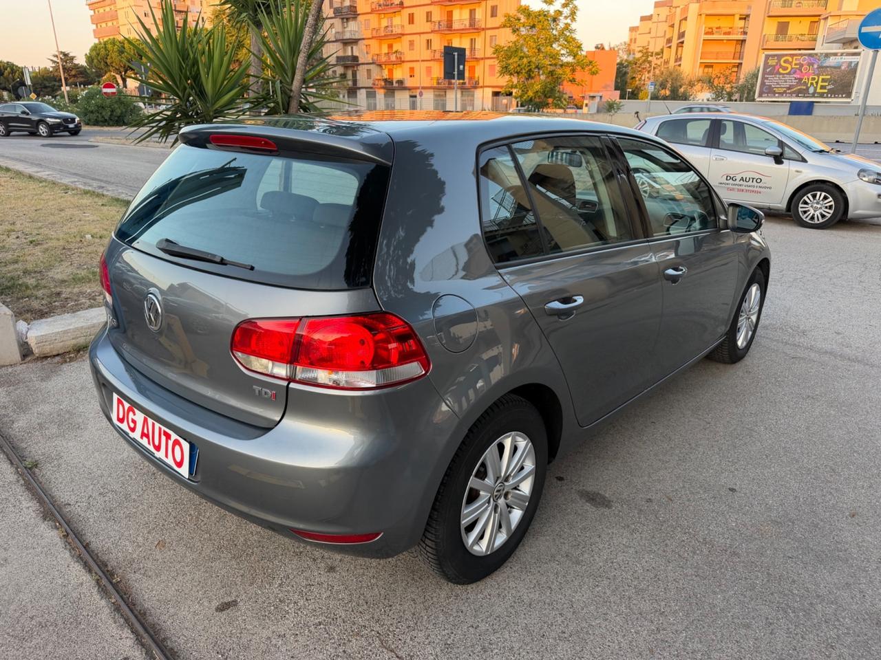 Volkswagen Golf 1.6 TDI 105 cv 2011 117.000 km