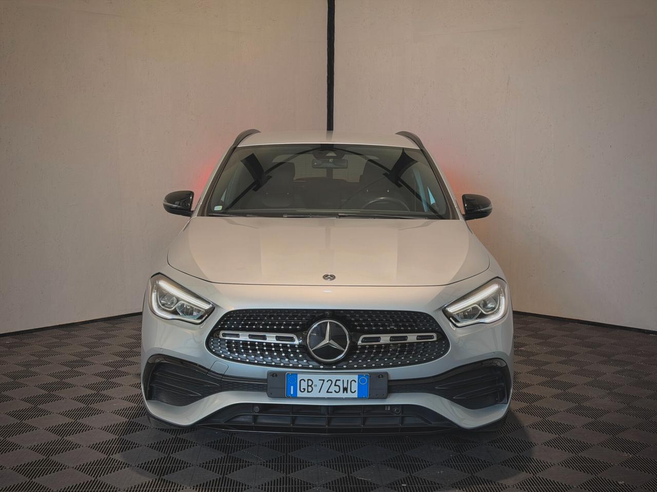 Mercedes-Benz GLA 250 4Matic AMG Premium - NIGHT EDITION - UNICO PROP