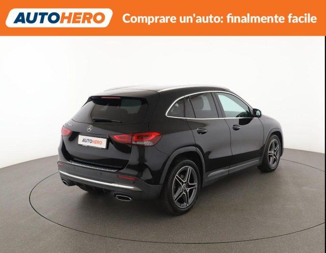 MERCEDES-BENZ GLA 200 d Automatic Premium