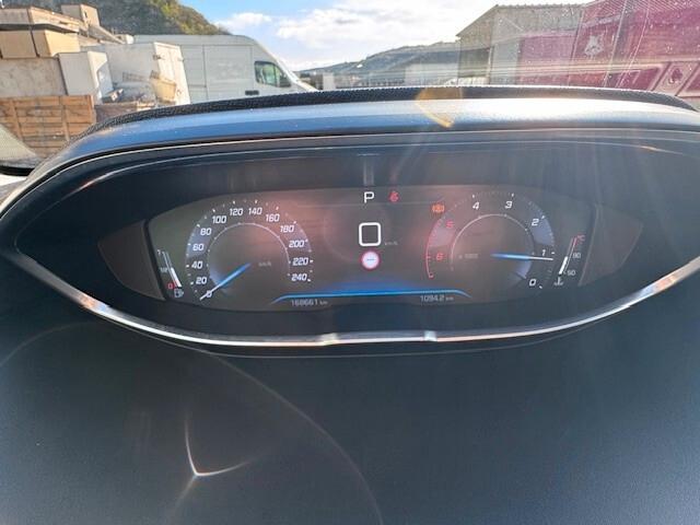 Peugeot 3008 BlueHDi 130 S&S EAT8 Allure