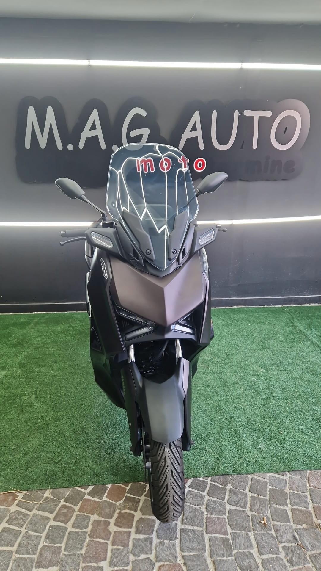 Yamaha X-Max 300