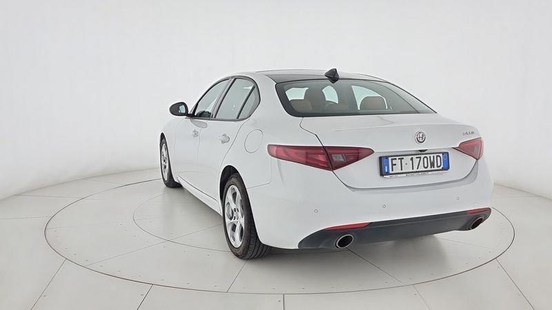 Alfa Romeo Giulia 2.0 Turbo 200 CV AT8 Executive