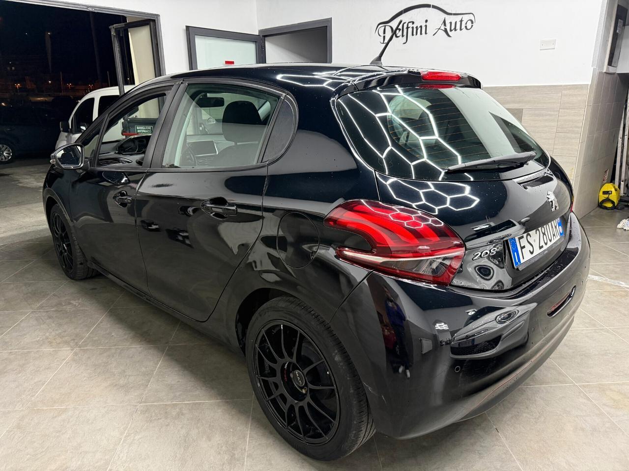 Peugeot 208 PureTech 82 Stop&Start 5 porte Allure