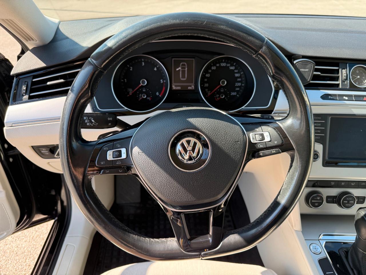 Volkswagen Passat Variant 1.6 TDI DSG Businessline BlueMotion