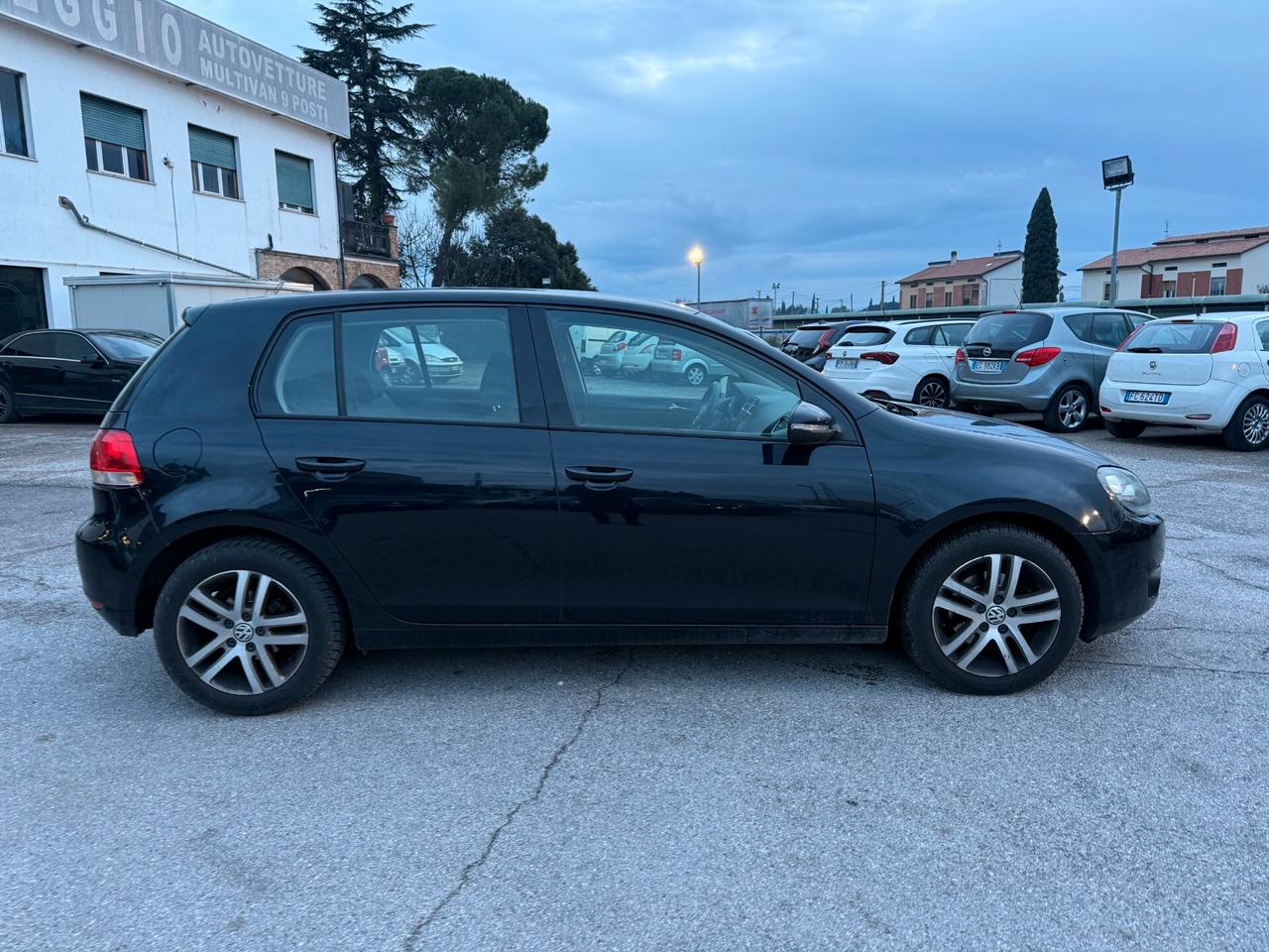 Volkswagen Golf 1.6 TDI DPF 5p. Highline