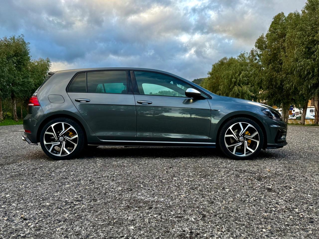 VOLKSWAGEN GOLF 1.6 TDI 115 CV DSG SPORT R LINE