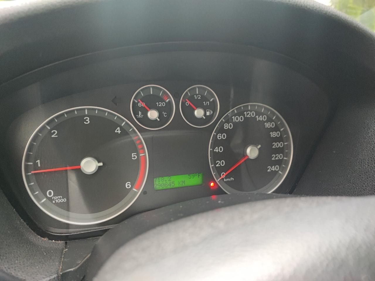 Ford Focus 1.6 TDCi 90 CV station wagon neopatentati