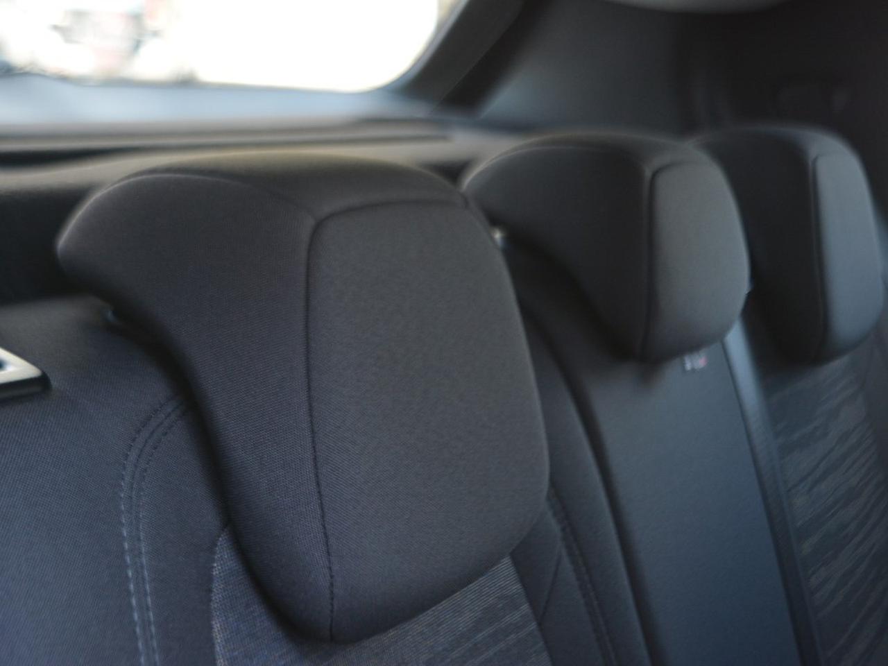 Jeep Avenger 1.2 turbo 100cv longitude fwd