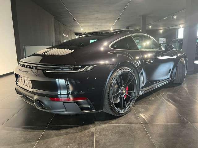 Porsche 992 911 Coupe 3.0 Carrera 4 GTS auto