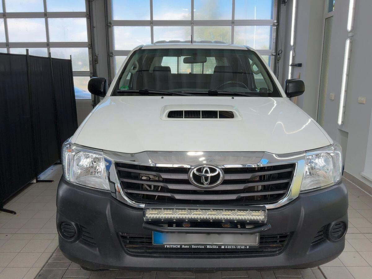 Toyota Hilux 2.5 D-4D 4WD 2p. EXTRA CAB 4X4