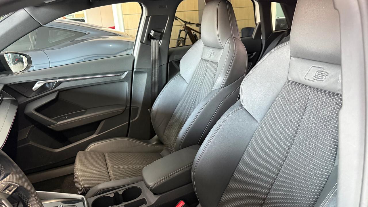 AUDI A3 SPORTBACK S LINE IDENTITY BLACK