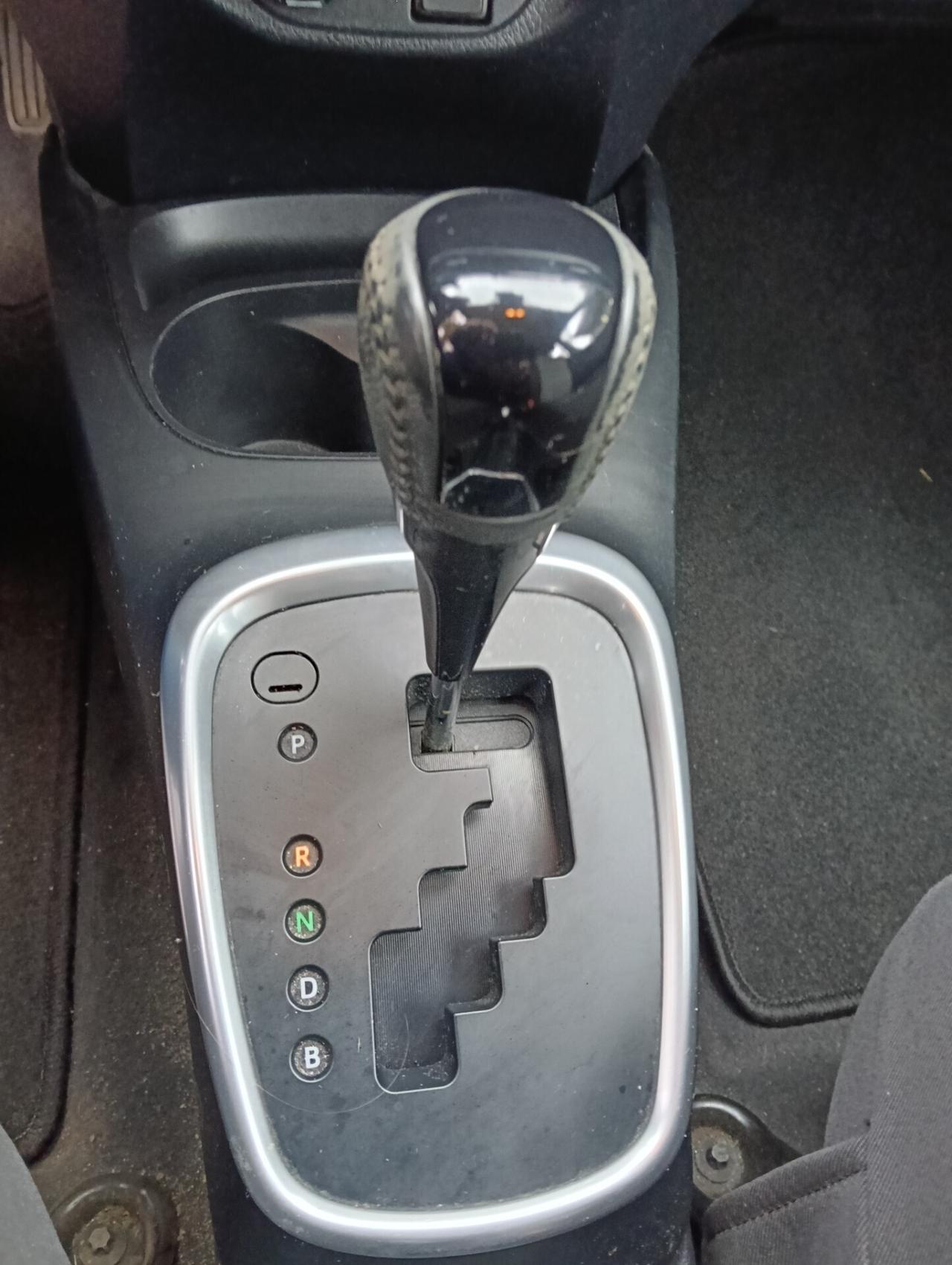 Toyota Yaris 1.5 Hybrid Business(prezzo reale)