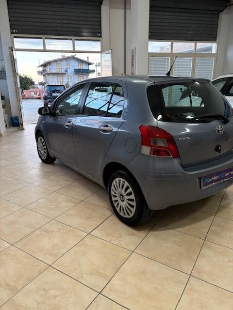 Toyota Yaris 1.4 D-4D DPF 3 porte Sol