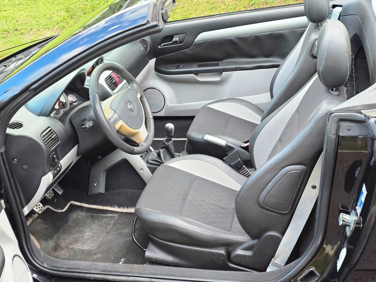 Opel Tigra TwinTop 1.4 16V Sport