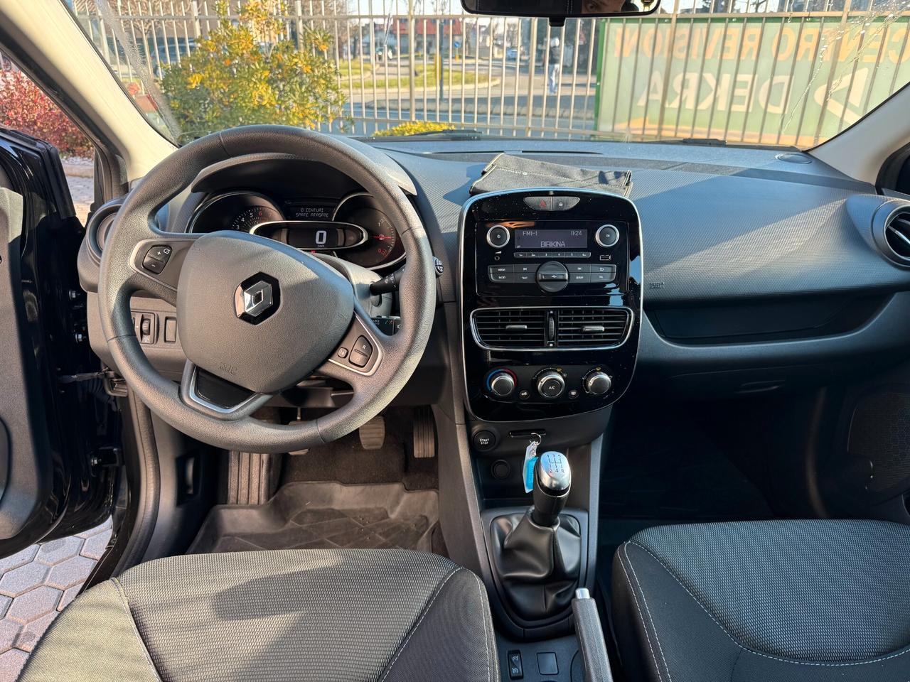 Renault Clio Sporter TCe 12V 75 CV Duel2