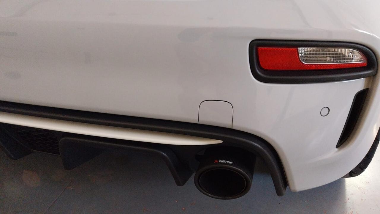 Abarth 595 1.4 Turbo T-Jet 180 CV Esseesse