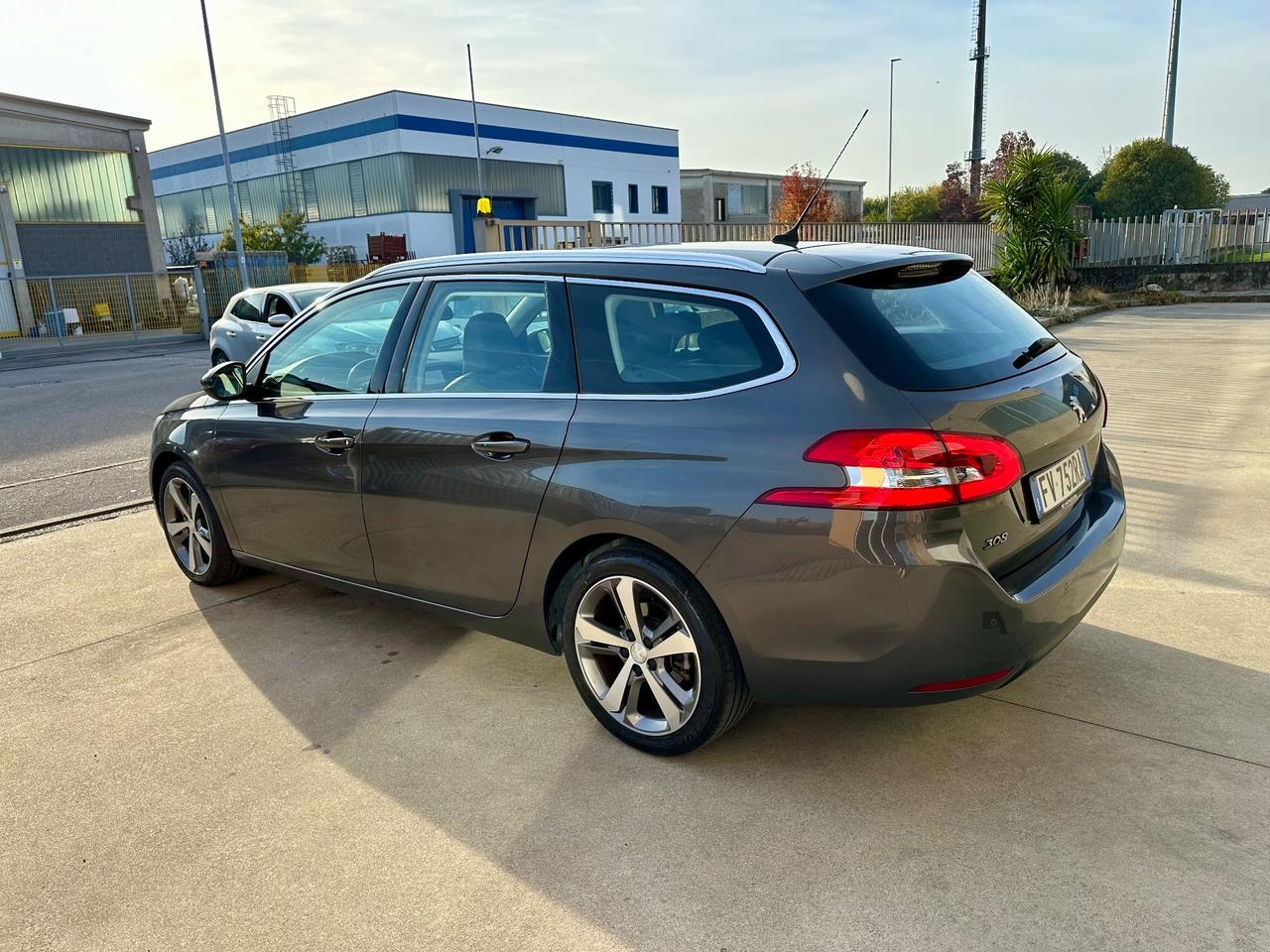Peugeot 308 BlueHDi 130 S&S SW Active