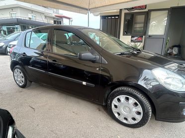 Renault Clio 1.2 16V 5 porte Le Iene