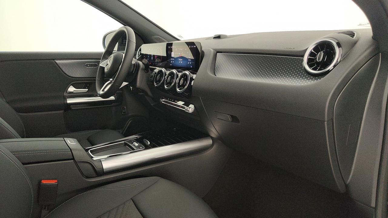 Mercedes-Benz GLA 200 d automatic