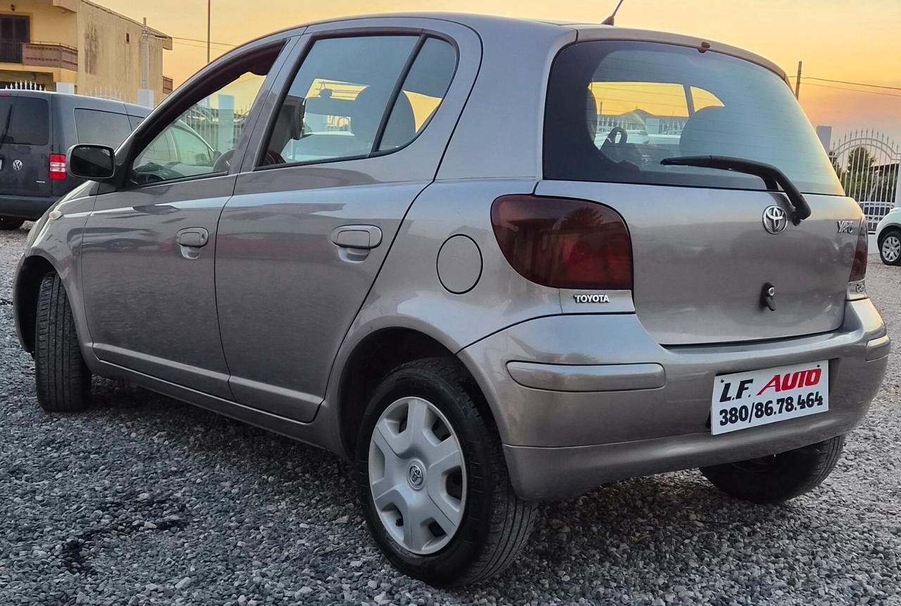 Toyota Yaris 1.4 tdi D-4D cat 5 porte Sol Blue