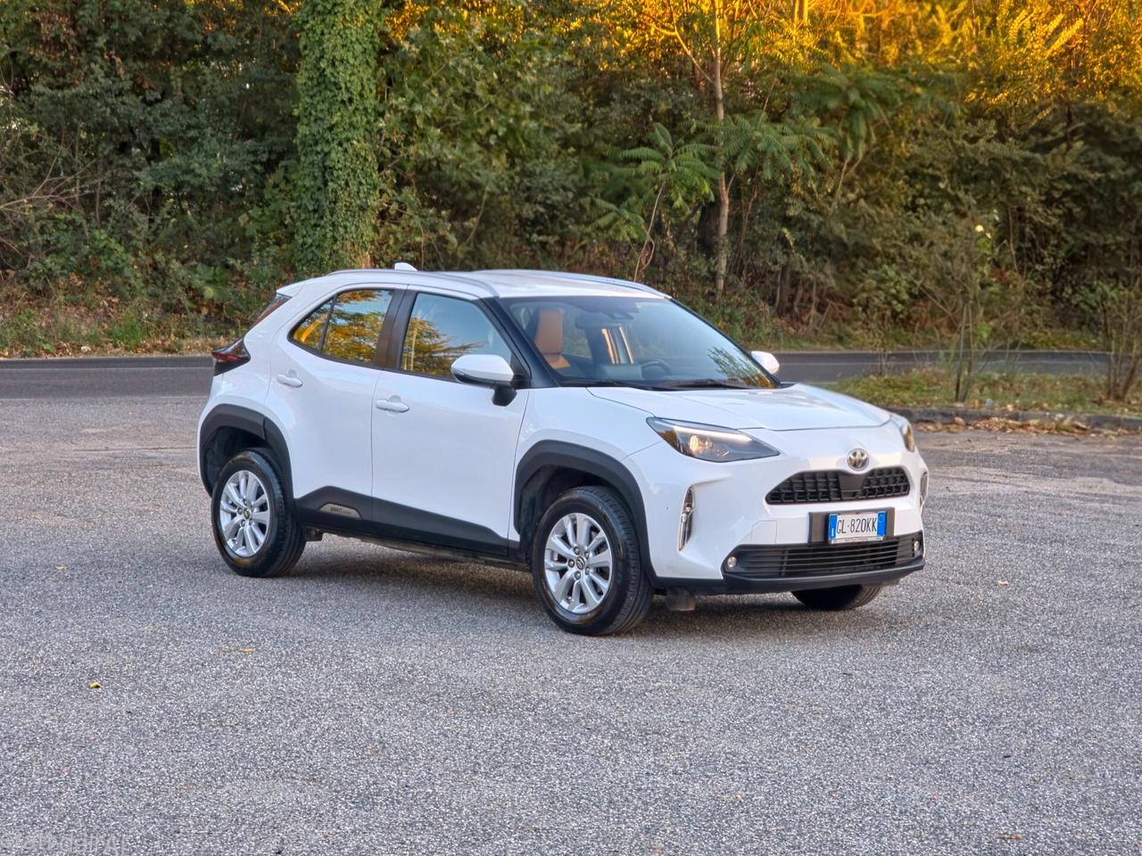 Toyota Yaris Cross 1.5 Hybrid 5p. E-CVT Business E6 Automatica NEO 2022