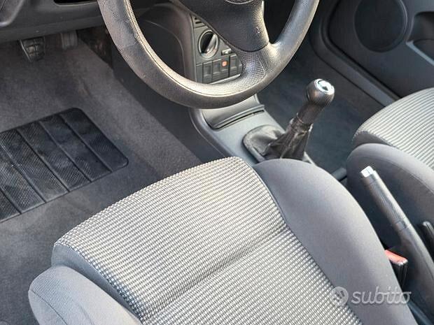 Volkswagen Polo 1.4 16V 5p. Comfortline