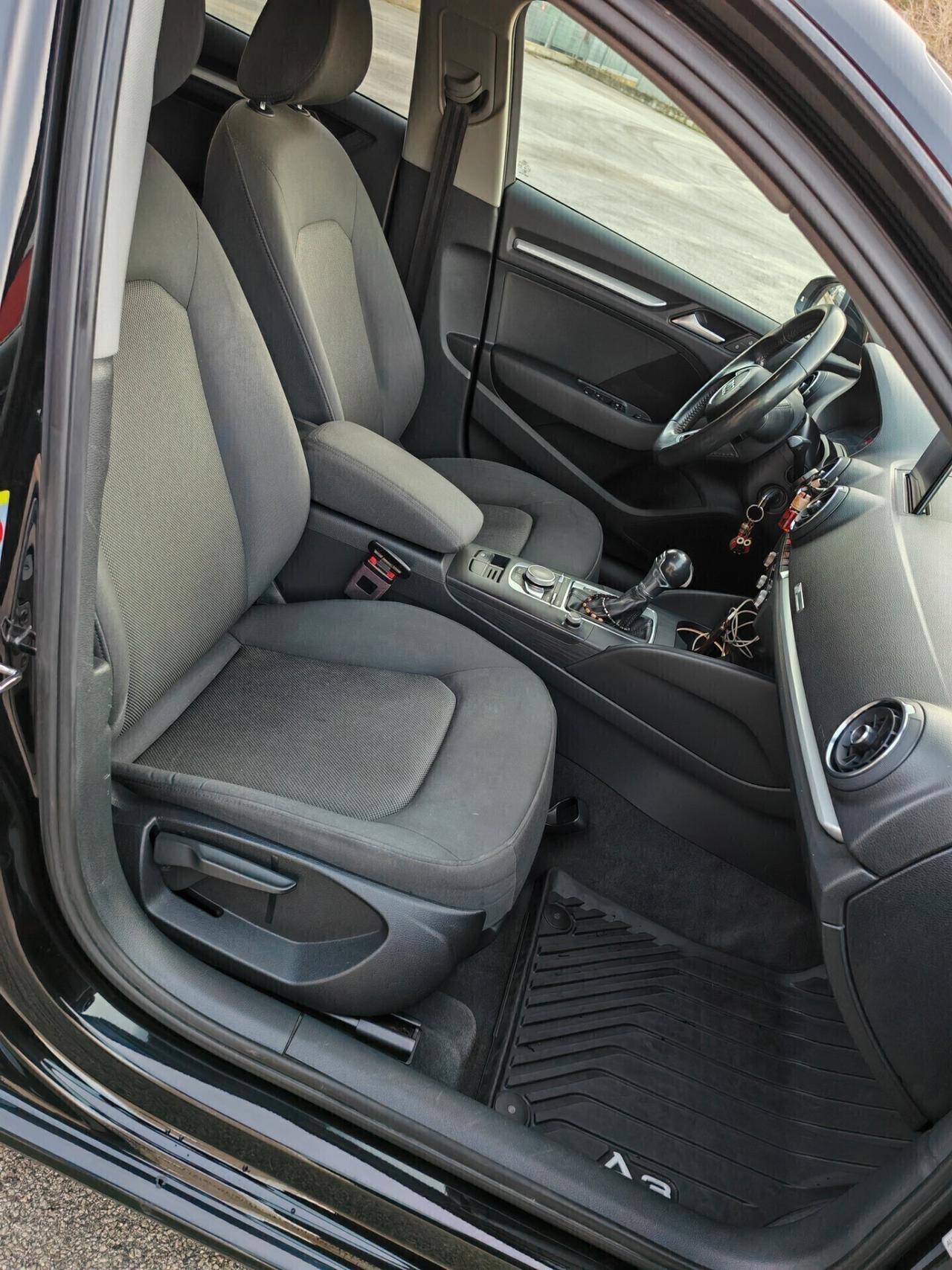 Audi A3 SPB 1.6 TDI 116 CV S tronic Sport