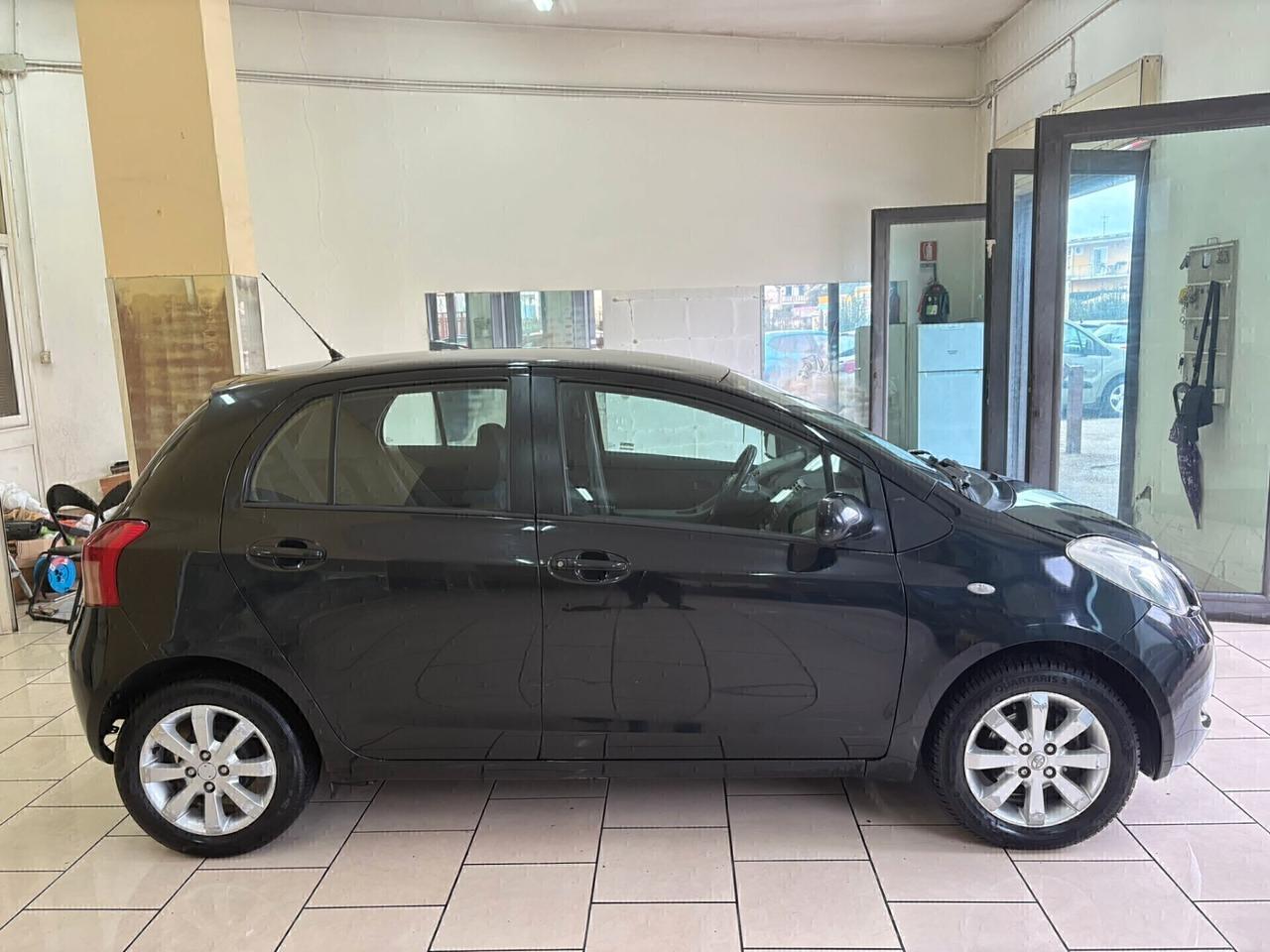 Toyota Yaris 1000 5 porte Full Opt