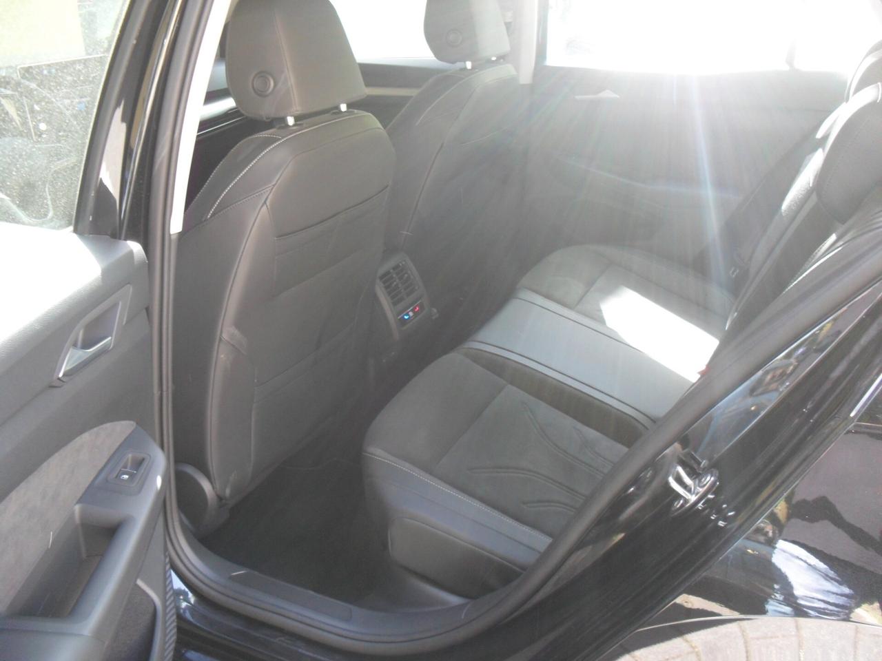 Volkswagen Golf 2.0 TDI 150 CV DSG SCR Style