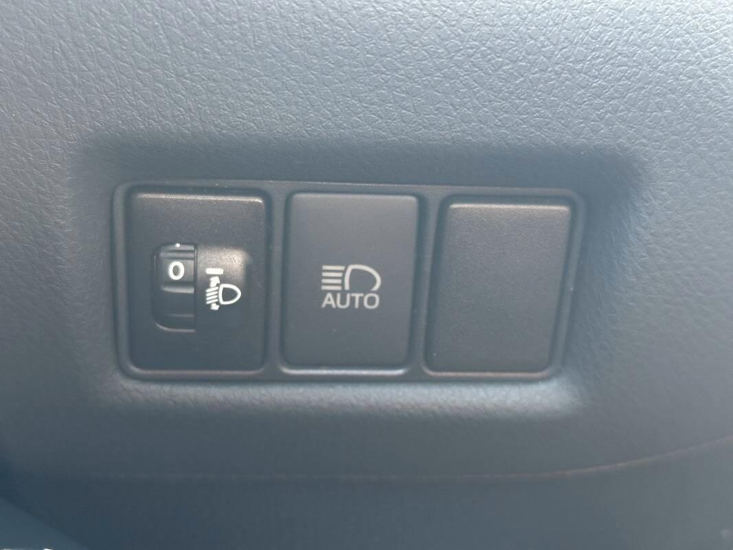 Toyota C-HR 1.8h Business AUTOMATICA e CarPlay