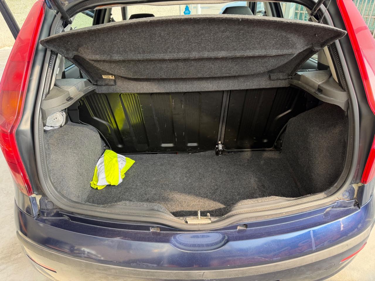 FIAT PUNTO 1.2 BENZINA EURO4 CLIMA FUNZIONATE