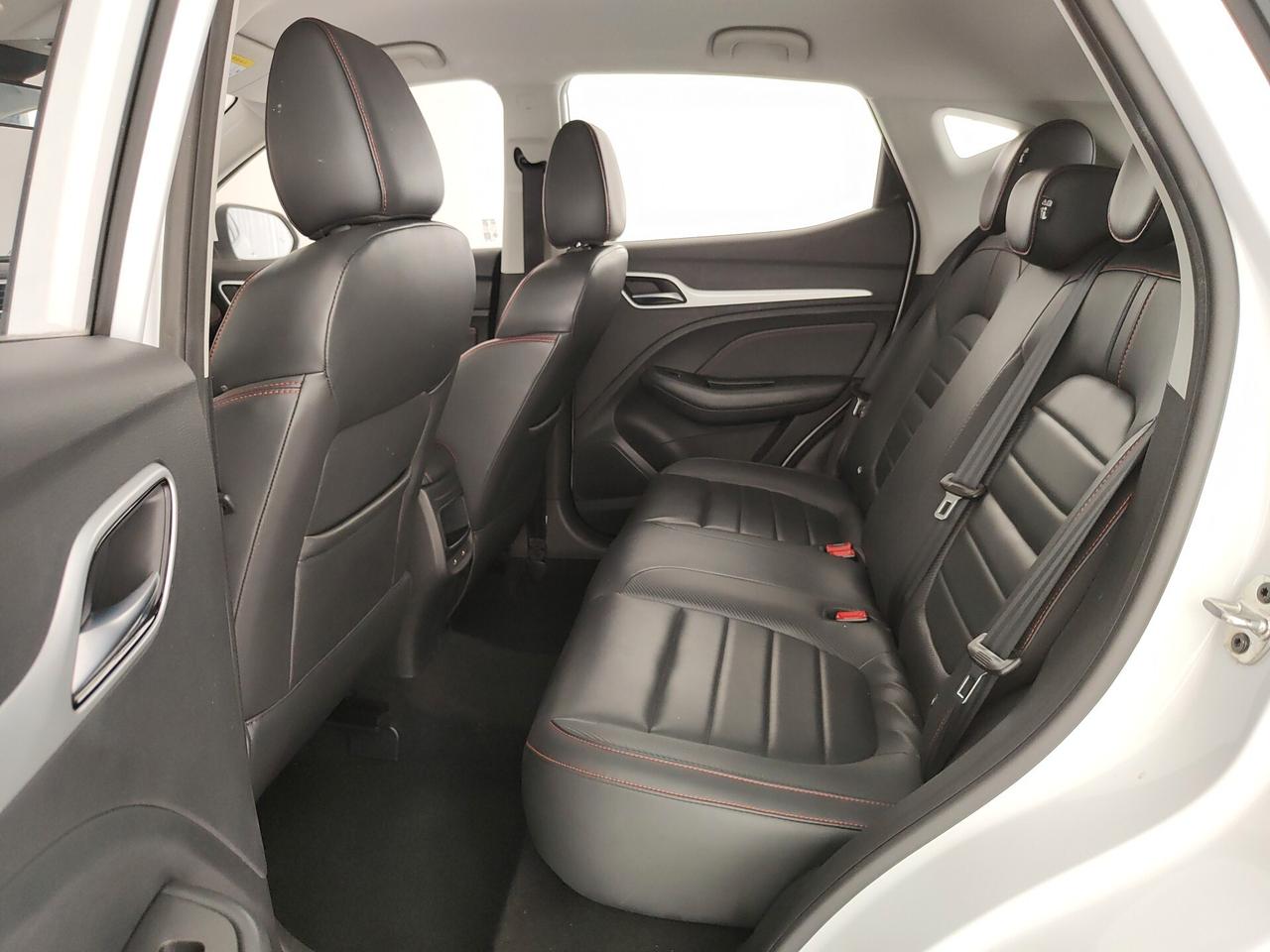Mg ZS 1.5L 5MT LUXURY