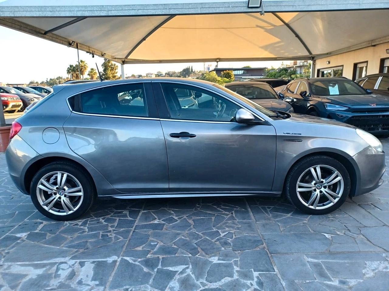 Alfa Romeo Giulietta 1.6 JTDm-2 105 CV Distinctive