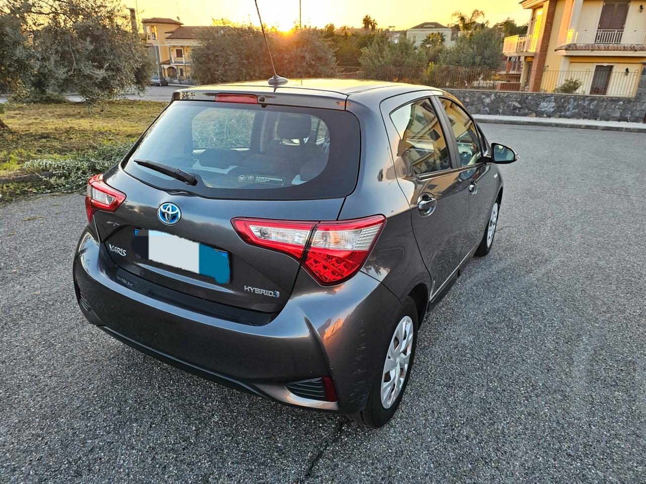 Toyota Yaris 1.5 Hybrid 5 porte Active