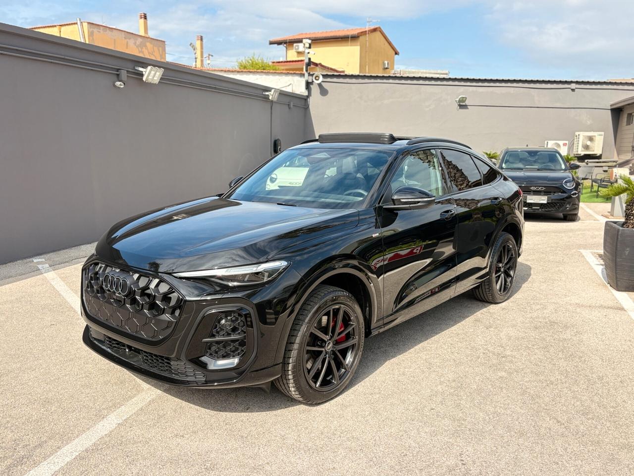 Audi Q5 40 TDI 204 CV quattro S tronic line IDENTITY BLACK