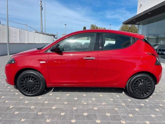 Lancia Ypsilon 1.0 FireFly 5 porte S&S Hybrid Ecochic Silver 2021