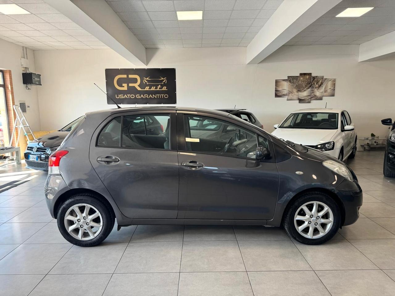Toyota Yaris 1.3 5 porte Sol