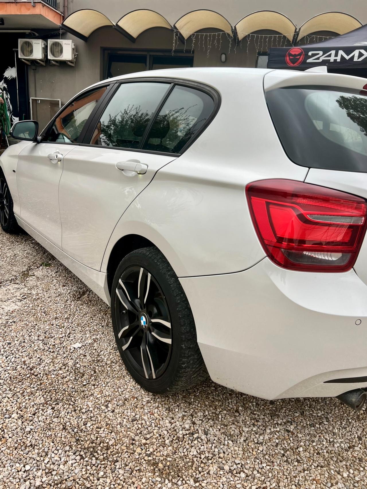 Bmw 118 120d 5p. Sport