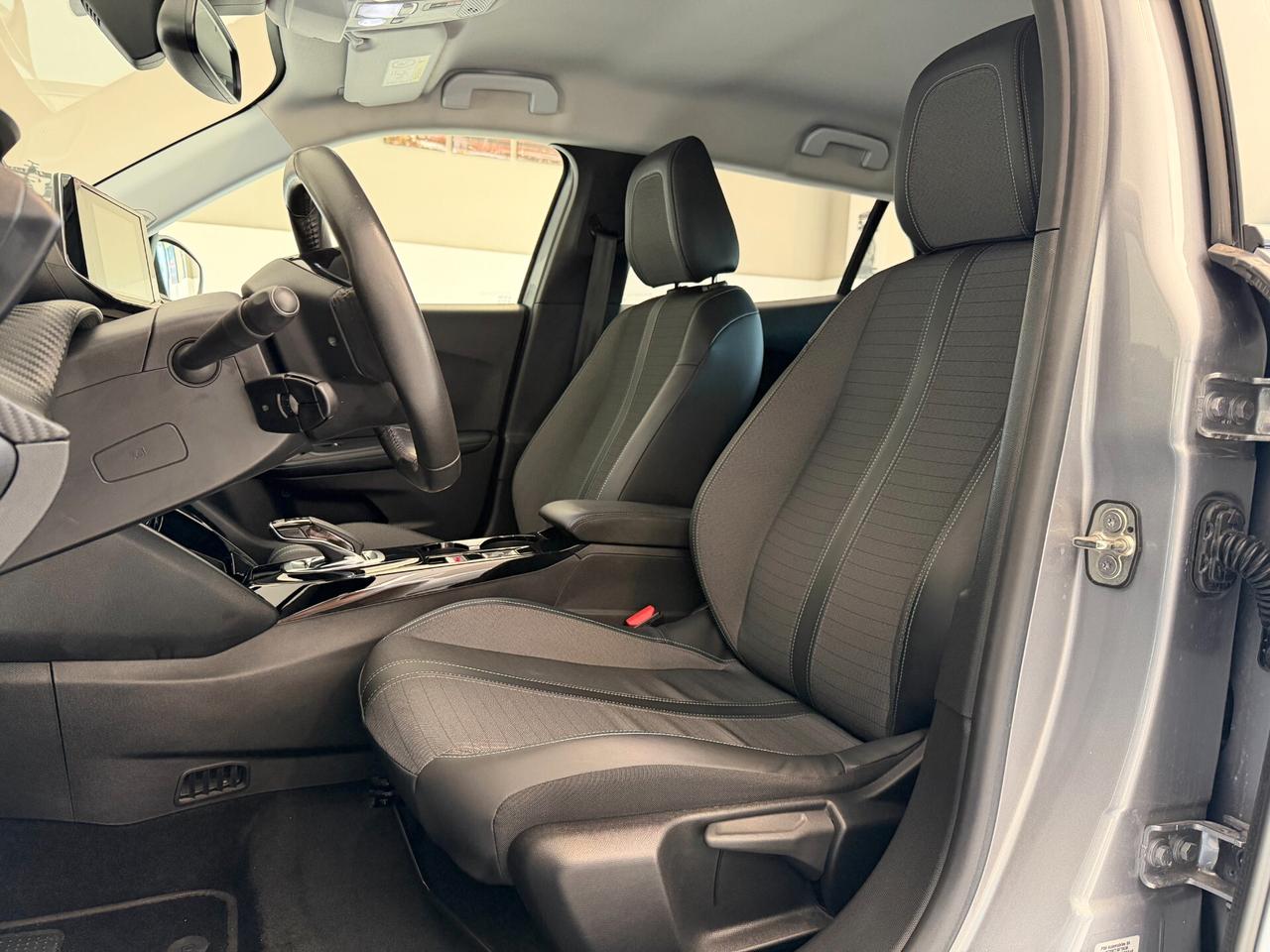Peugeot 2008 ELETTRICA ALLURE PACK 100kW UNICO PROPRIETARIO