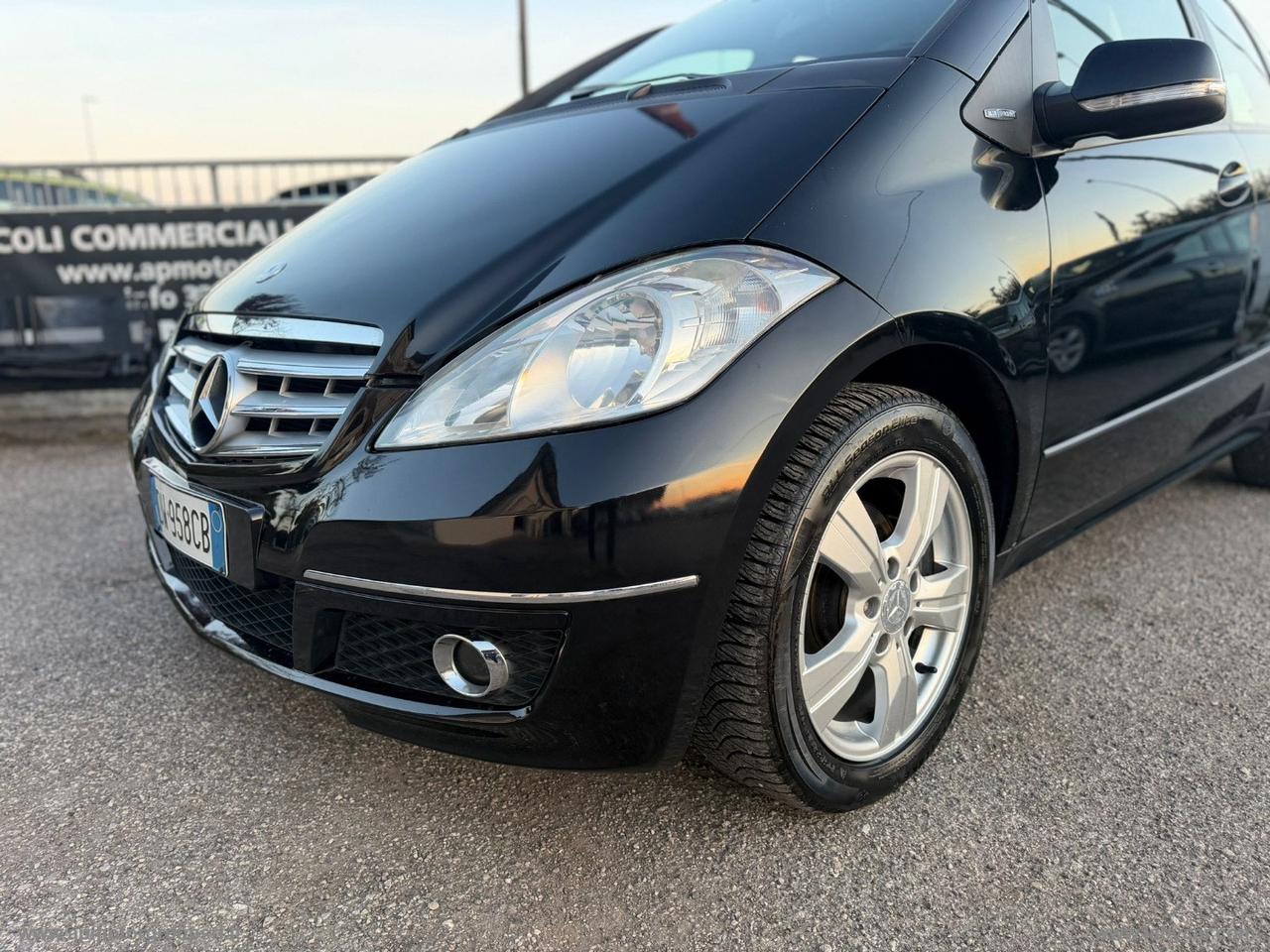 MERCEDES-BENZ A 150 BlueEFFICIENCY Avantgarde