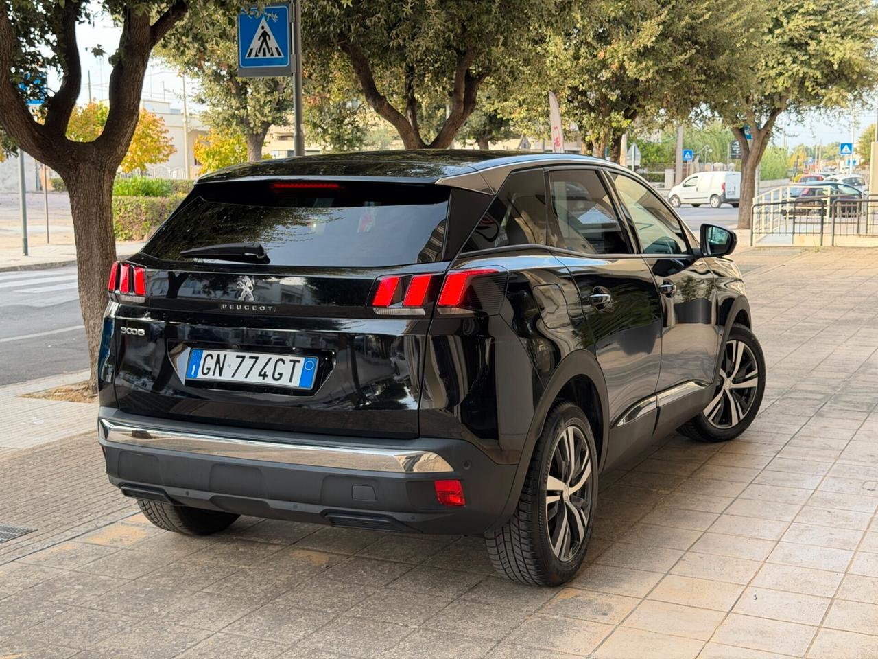 Peugeot 3008 BlueHDi 130 S&S EAT8 Allure Pack