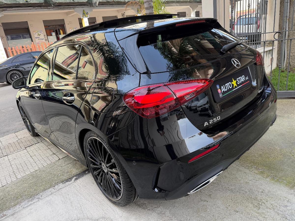 Mercedes Classe A 250 4Matic Premium AMG 224CV Night Edition